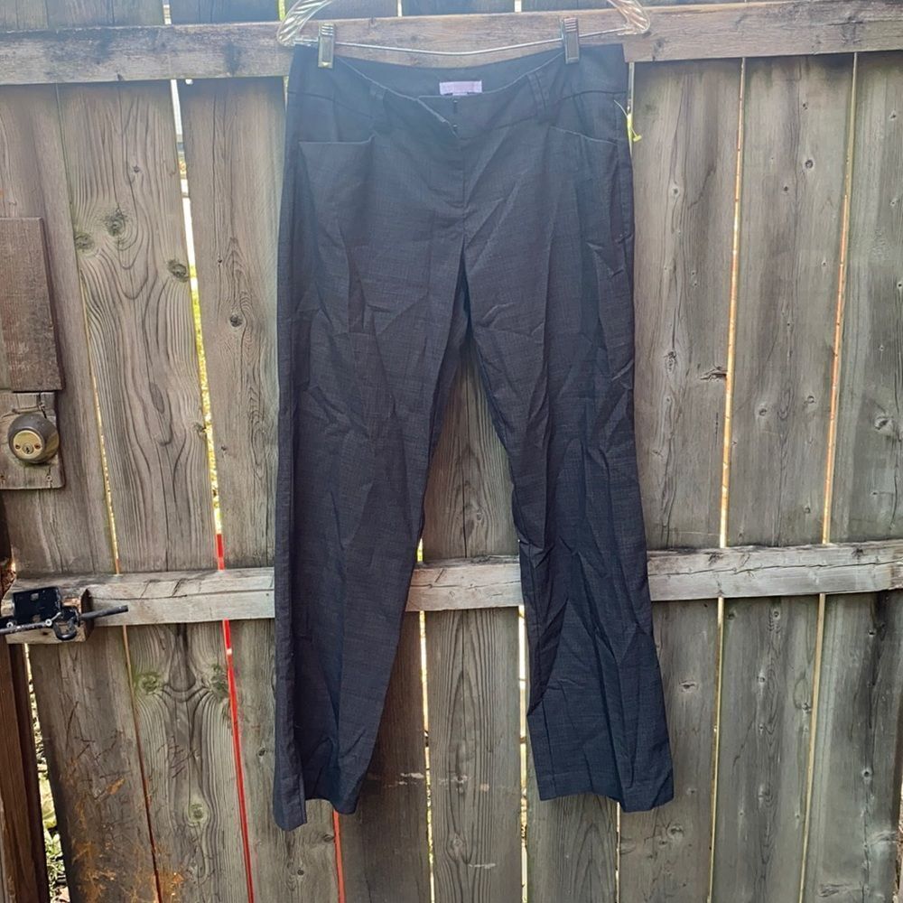 New York & Company gray pants sz. 6 petite